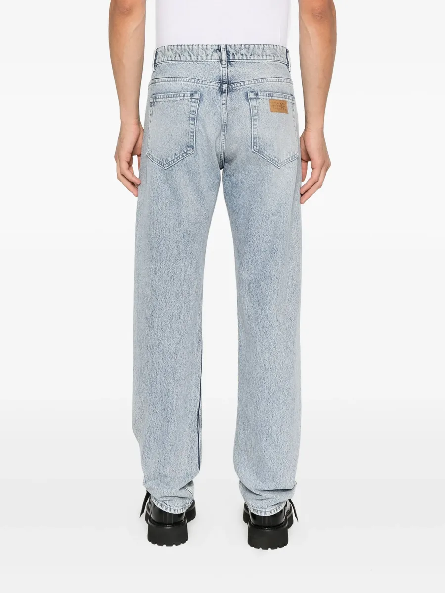 button-fastening jeans 8