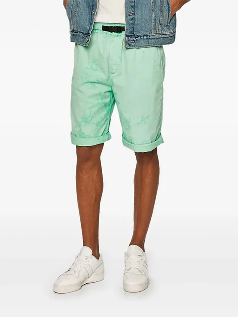 elasticated-waistband buckle-detail shorts