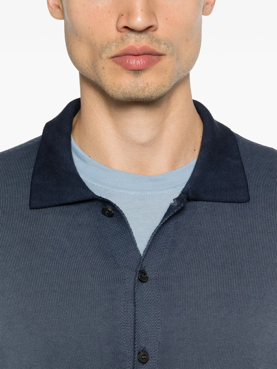 button shirt 10