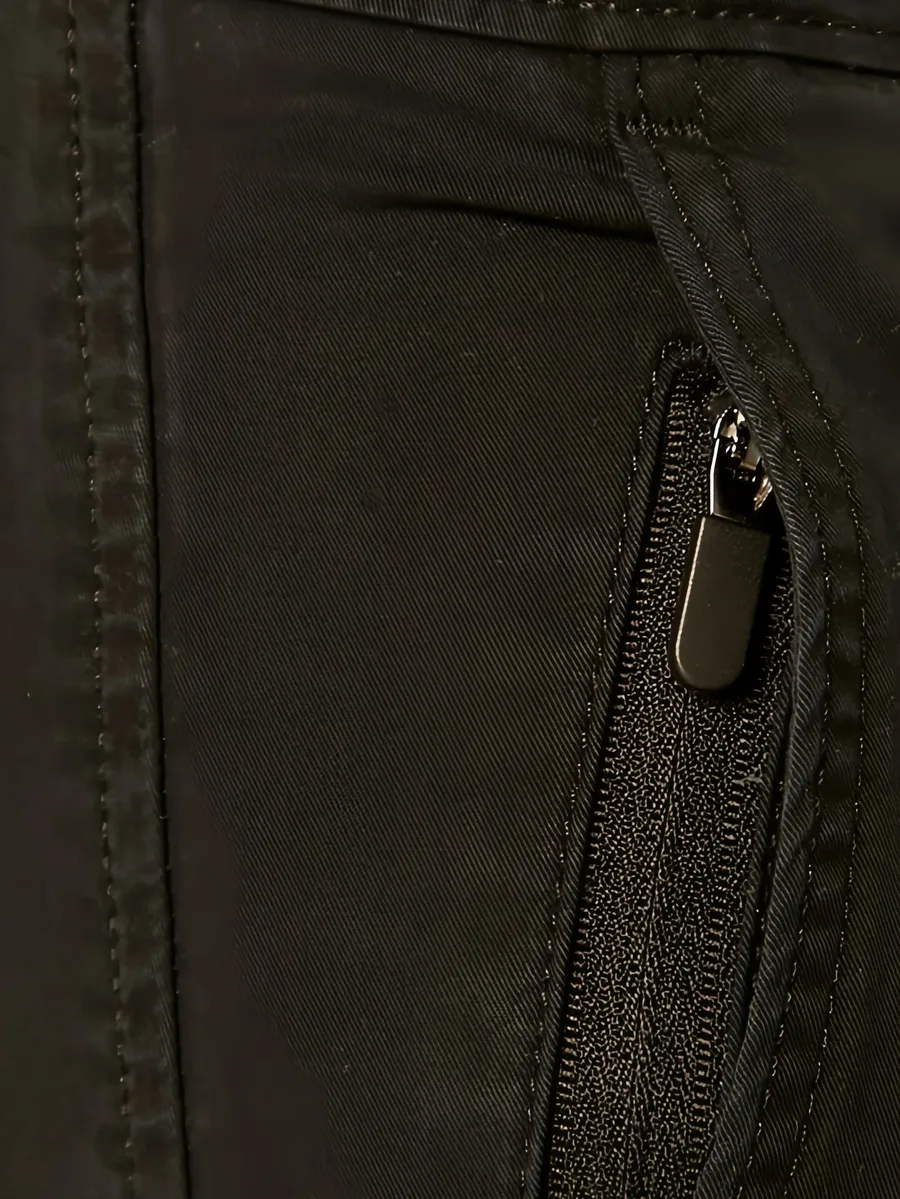 zip shorts 7