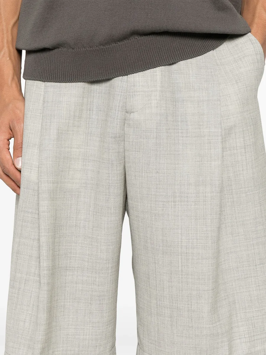 Fowld shorts 10