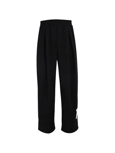 Rip-off pleated logo-patch trousers