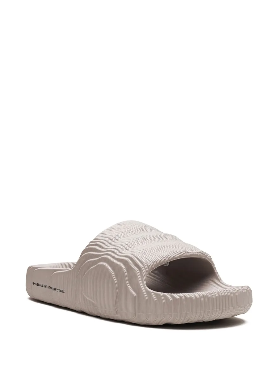 шлепанцы Adilette 22 с тиснением 4
