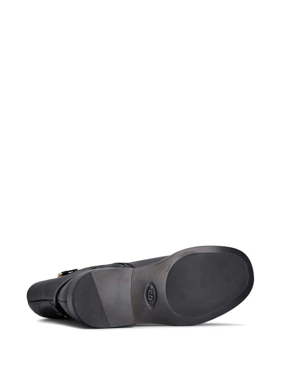 T Timeless leather ankle boots 8