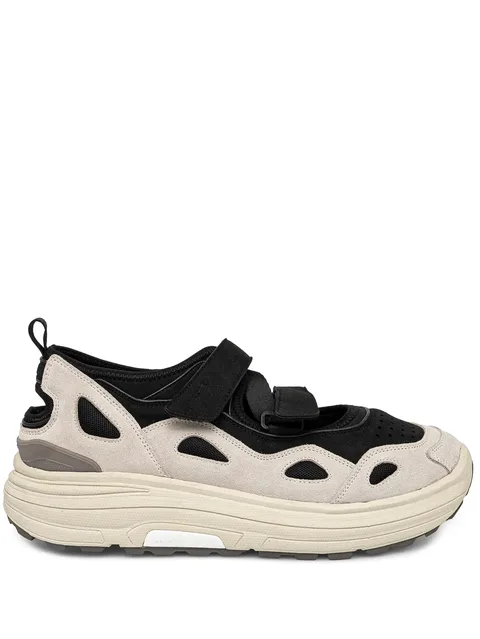 AKK-2 sneakers