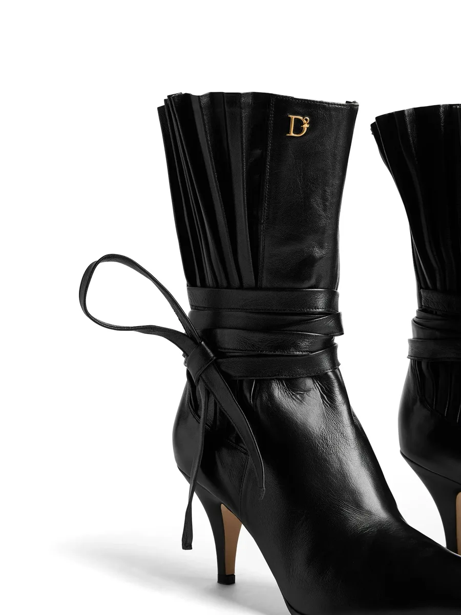 logo-plaque self-tie leather boots 8