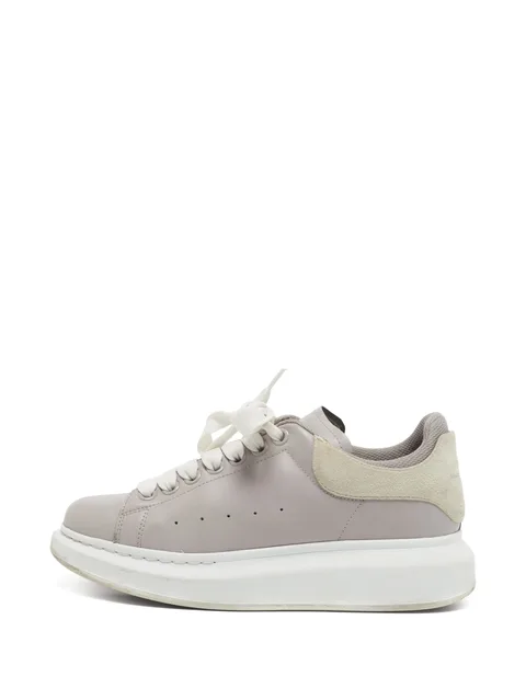 Oversized sneakers