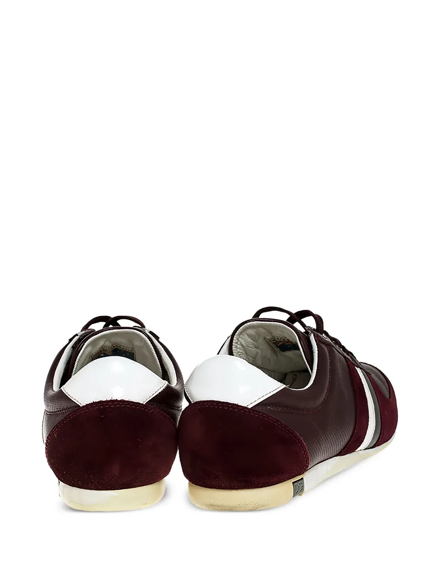 leather low-top sneakers 8