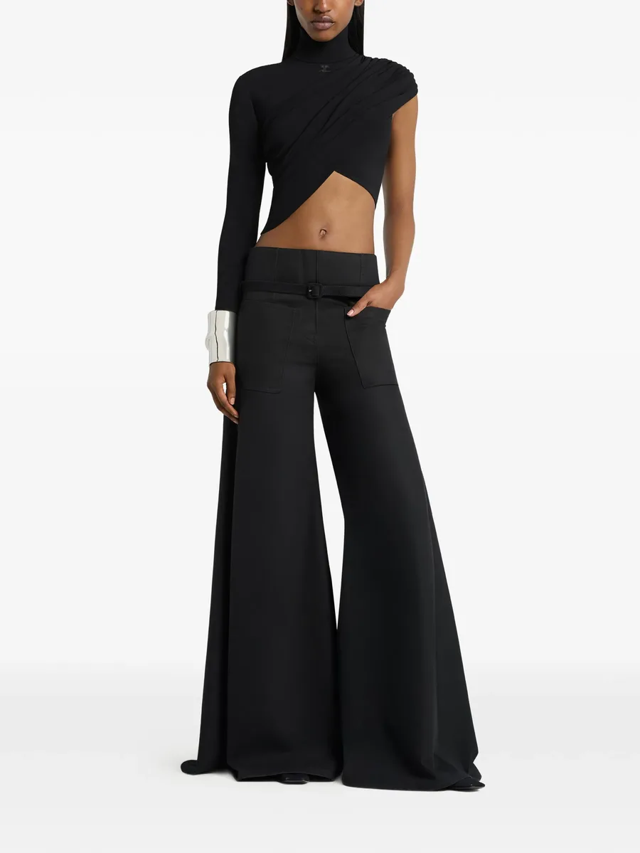 asymmetrical-sleeve cropped top 4
