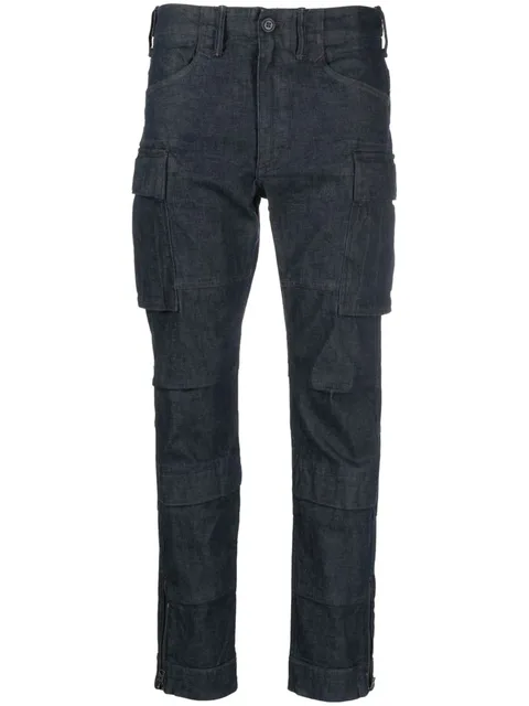 multiple cargo pockets trousers