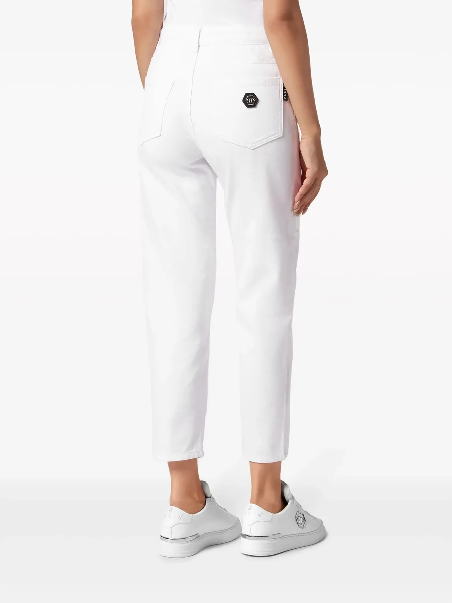 Heart-patches cropped jeans 8
