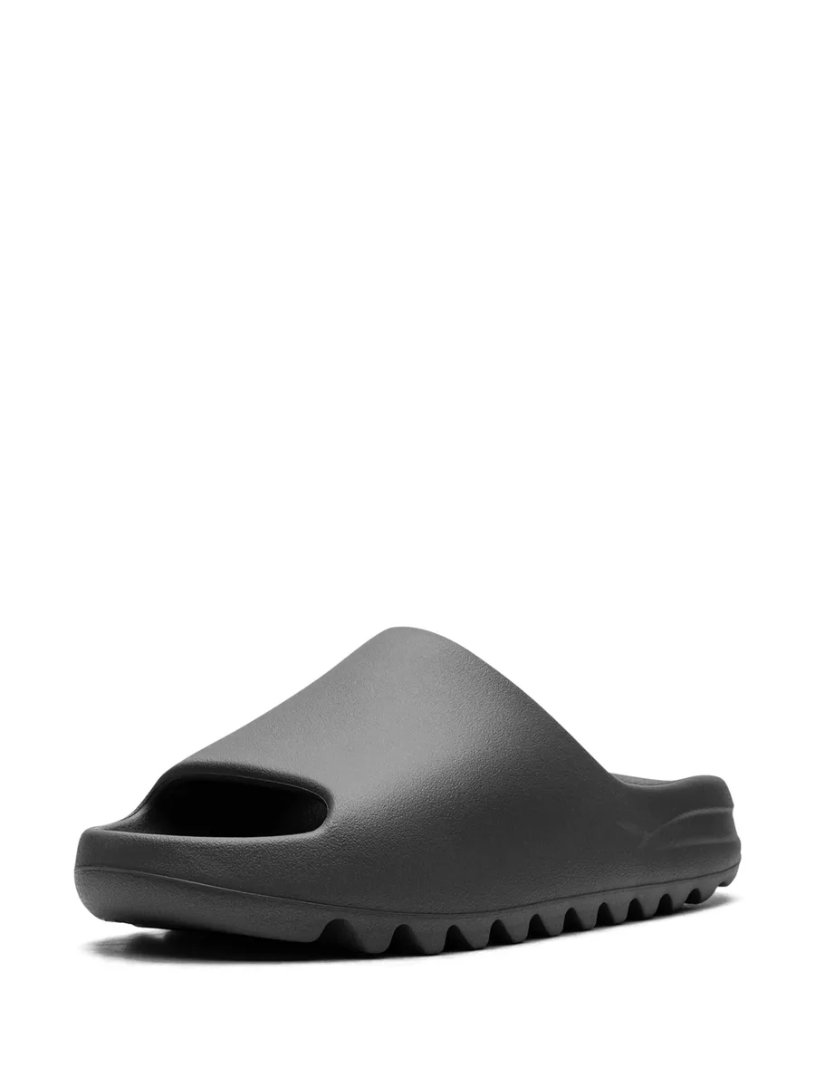 шлепанцы YEEZY Granite 7