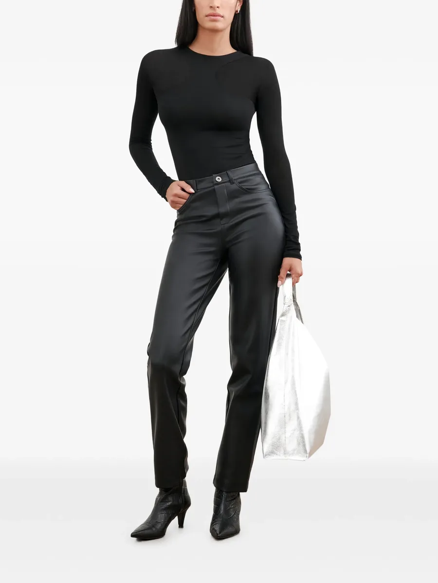 Yada sheer-panel top 4