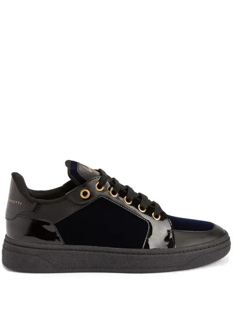 GZ94 velvet lace-up low-top sneakers