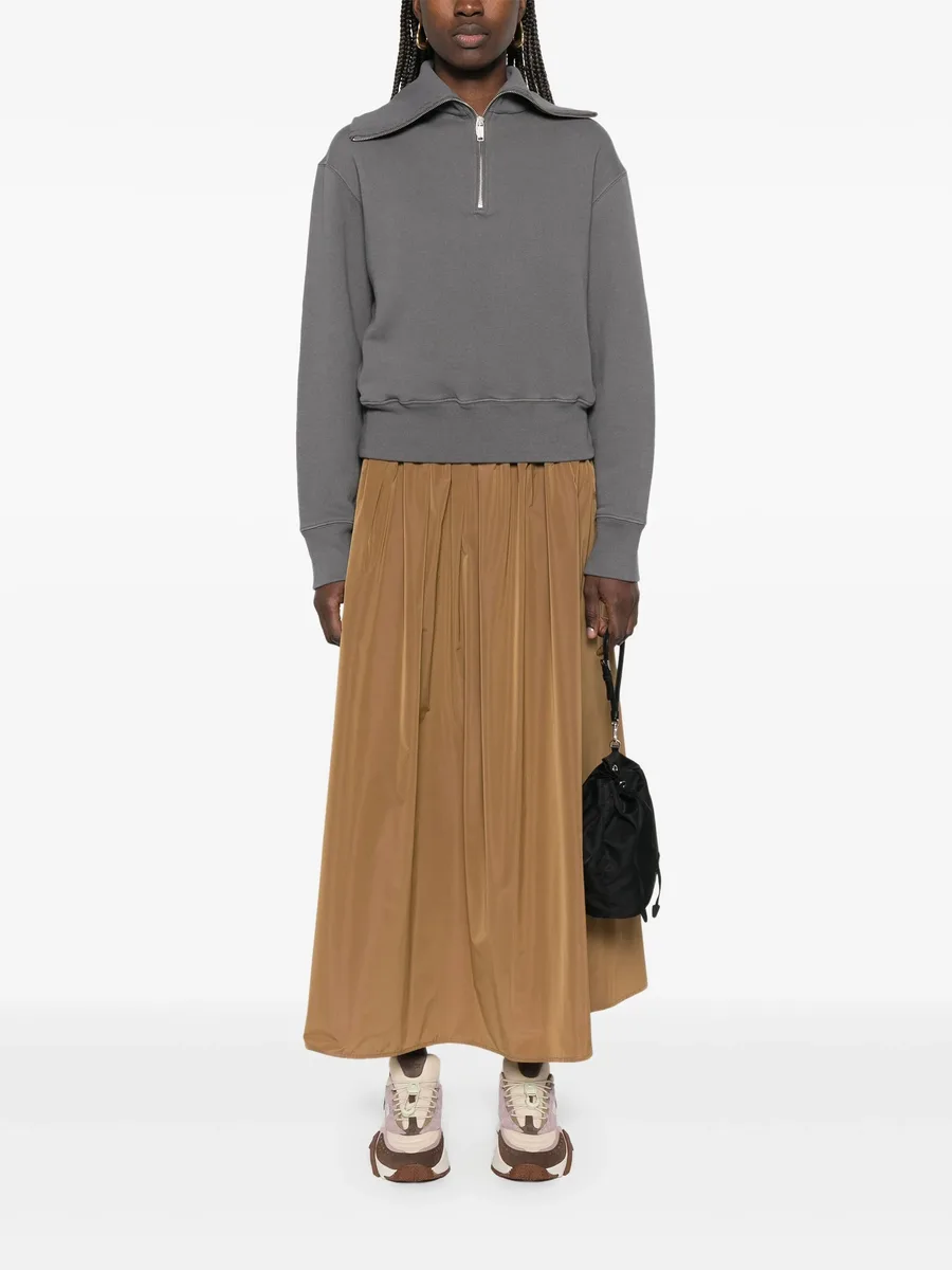 zip-up sweatshirt 4