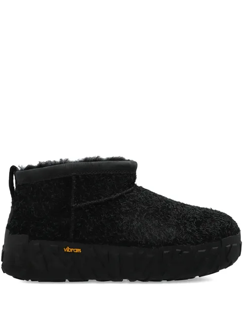 Classic Ultra Mini Wrap textured sole boots
