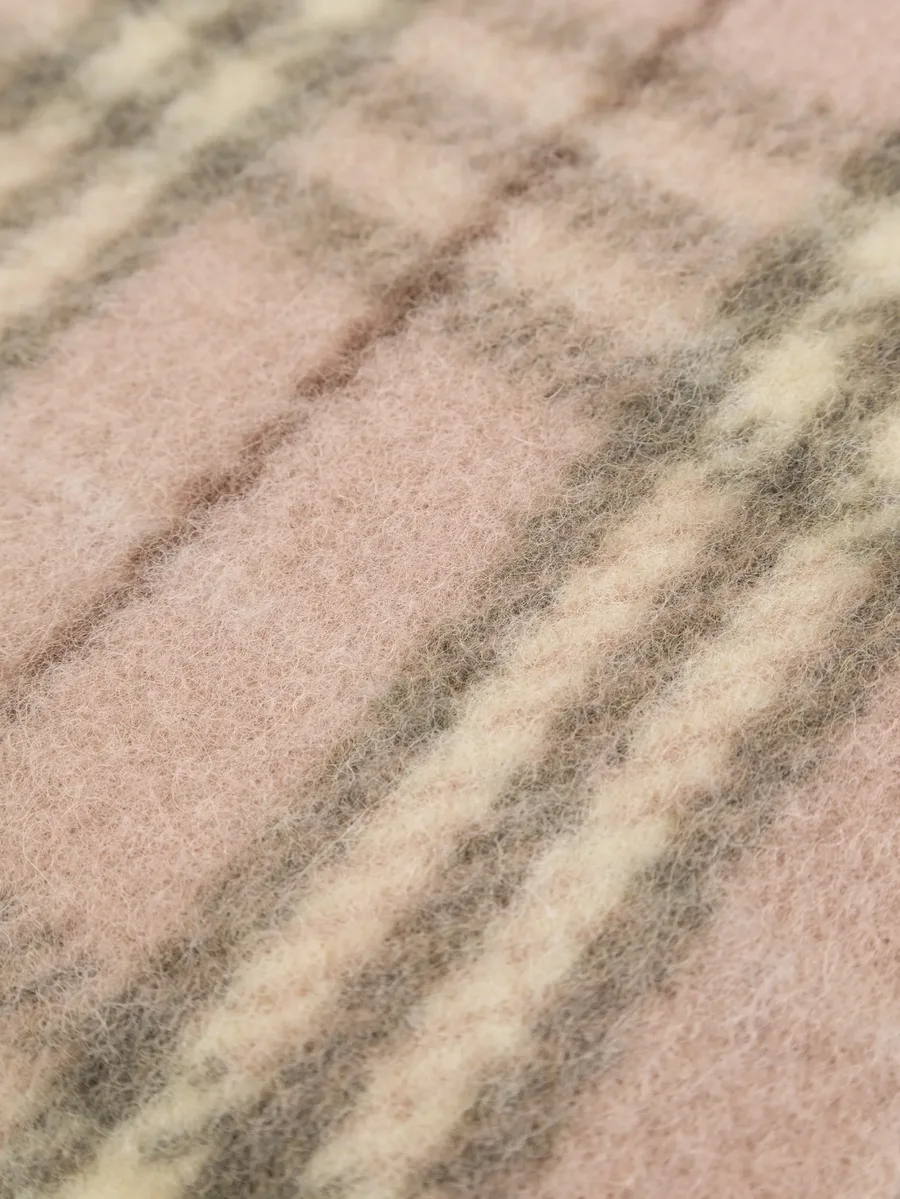 check-pattern fringed scarf 2
