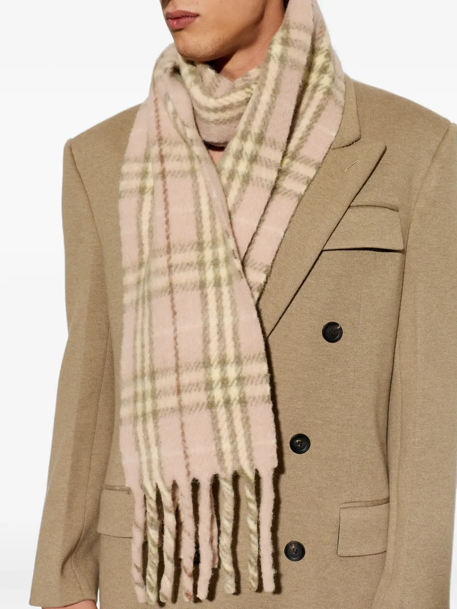 check-pattern fringed scarf 3