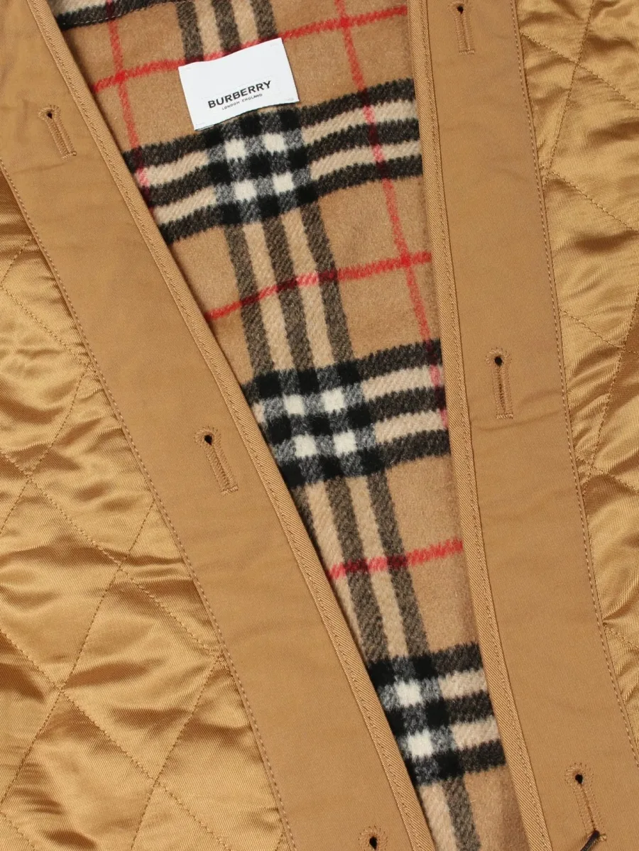 2020s quilted gilet 8