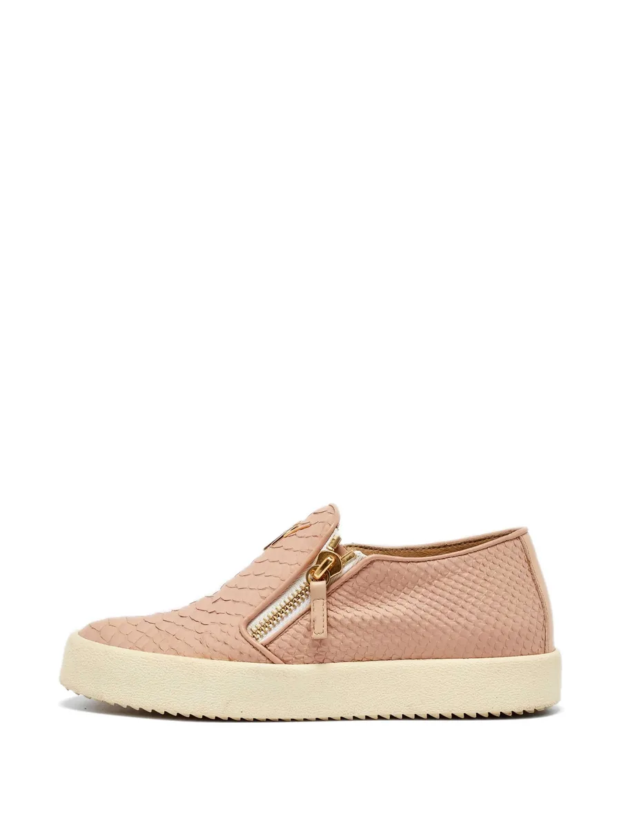 London sneakers 1