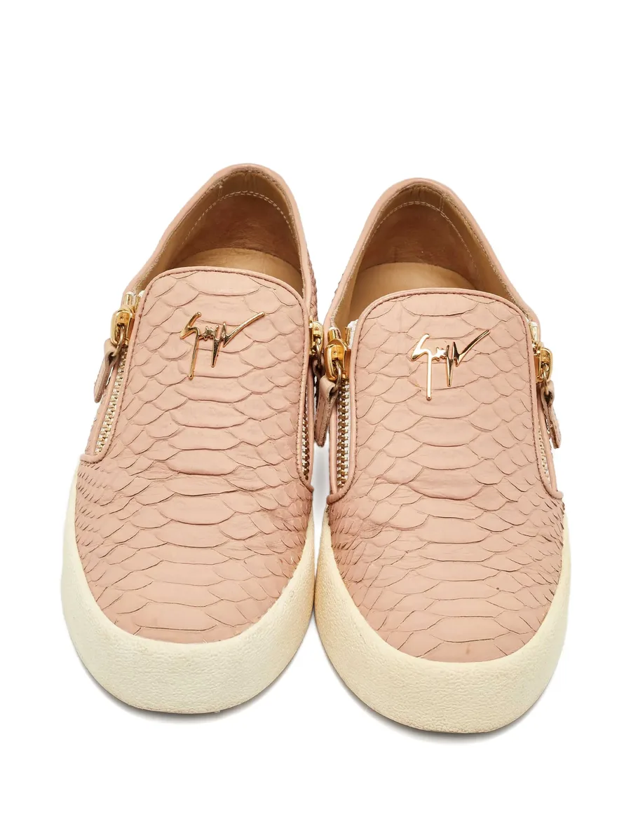 London sneakers 5
