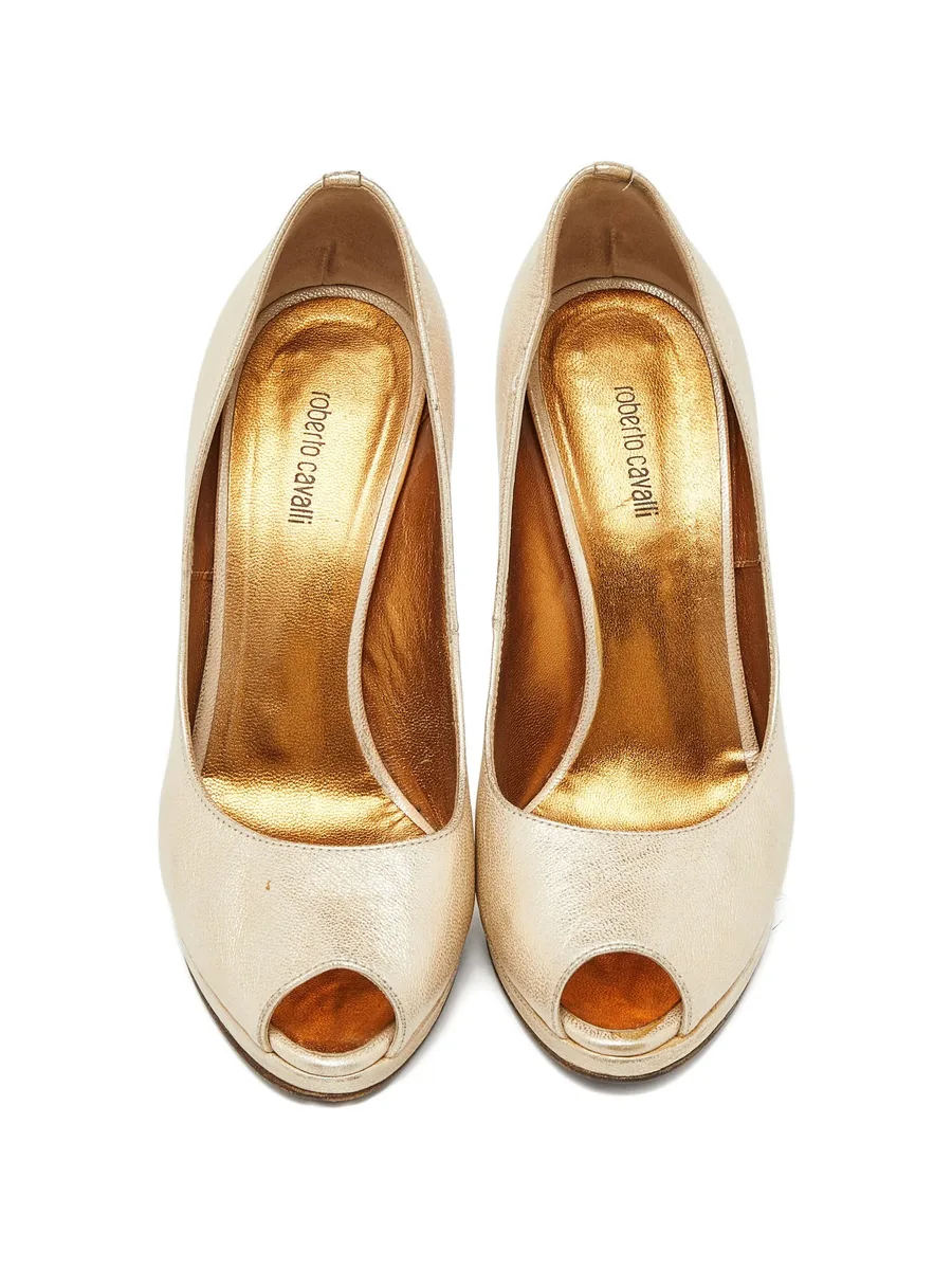 peep-toe pumps 3