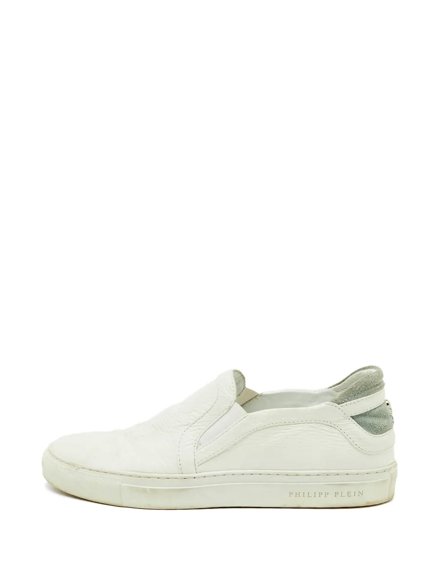 skull-embossed slip-on sneakers 2