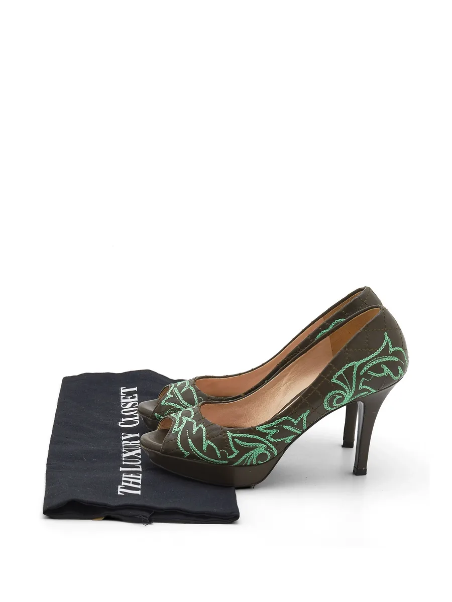 embroidered peep-toe pumps 9