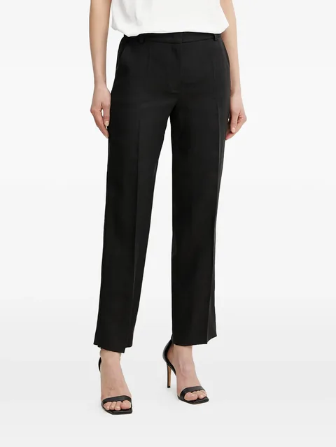 side-pockets trousers