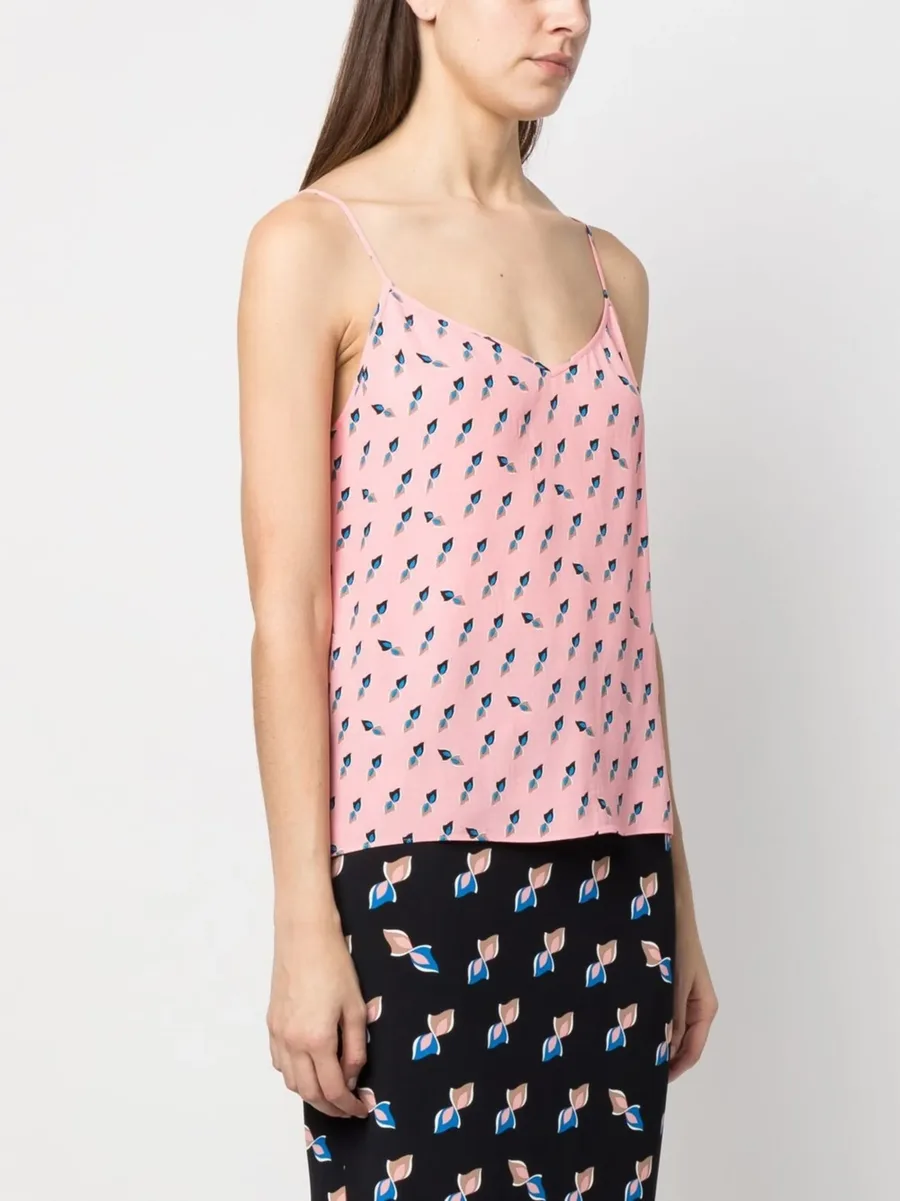 graphic-print top 6