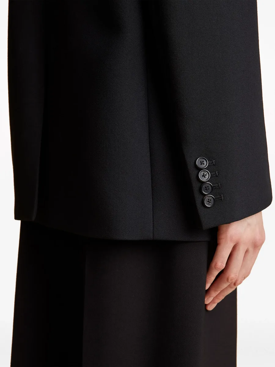 The Helio shawl-lapels blazer 16