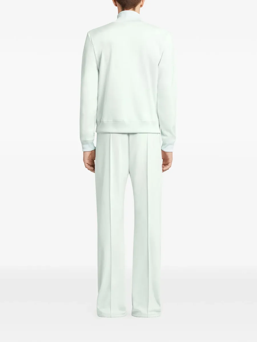 zip pocket sweatshirt 7