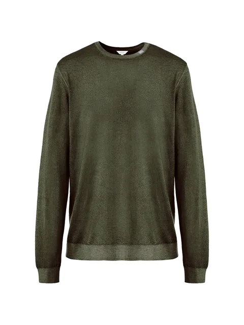 crew-neck long-sleeve sweater
