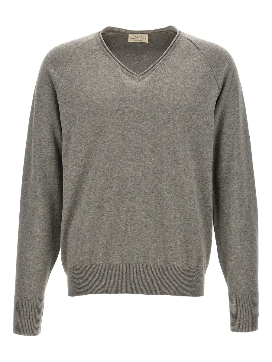 V-neck raglan-sleeve sweater 1