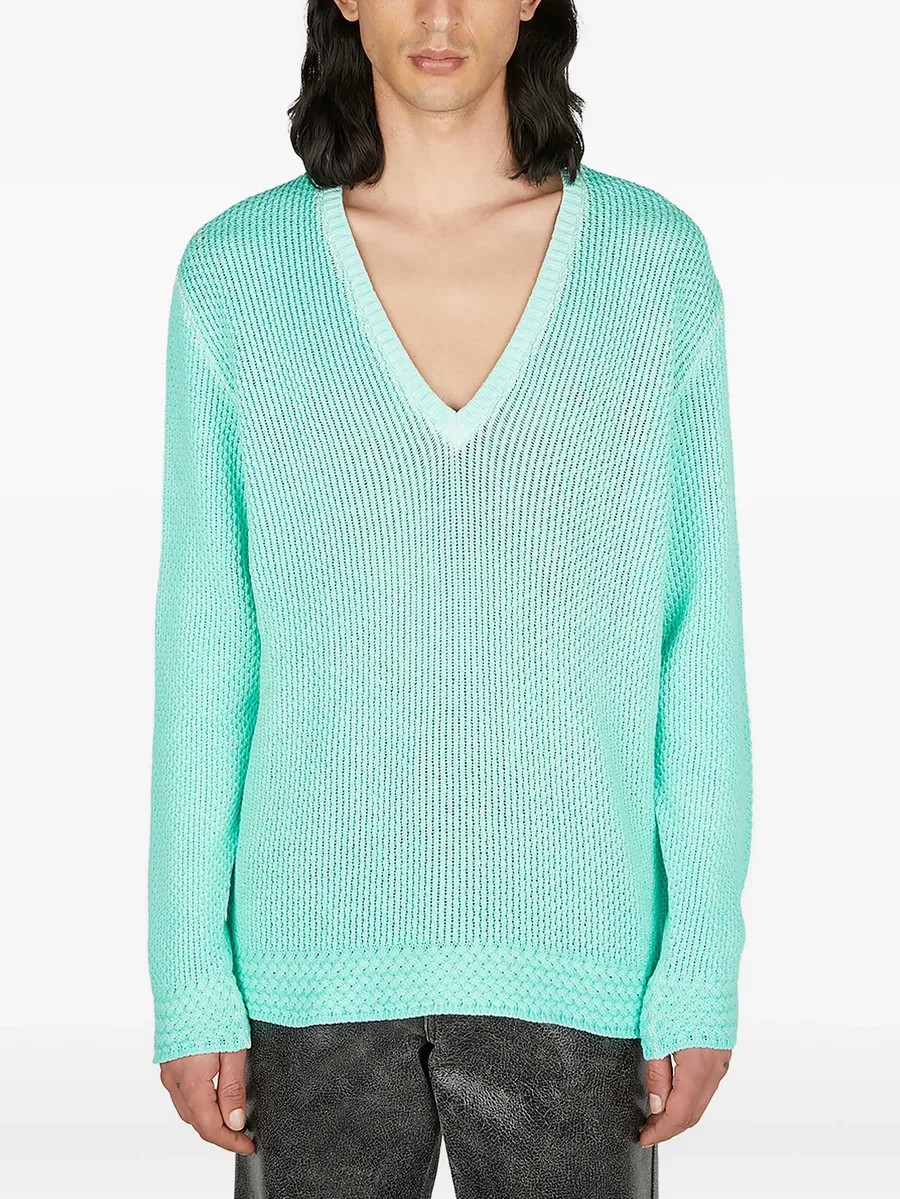 V-neck sweater 2