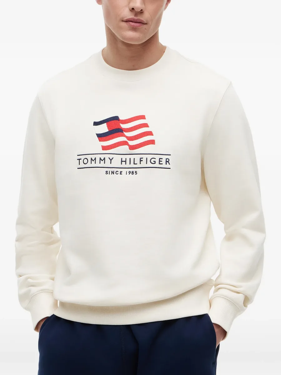 logo-embroidered sweatshirt 6
