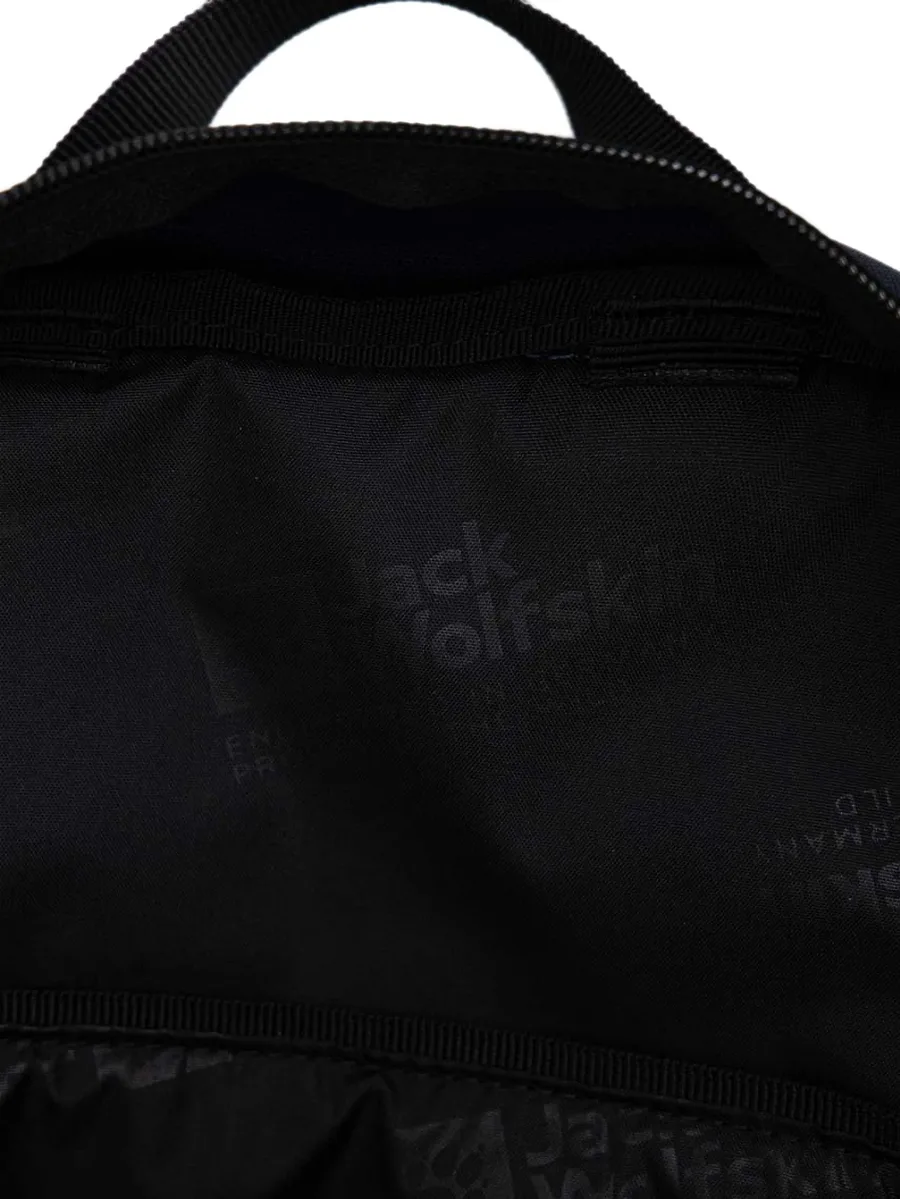 logo-detail backpack 8