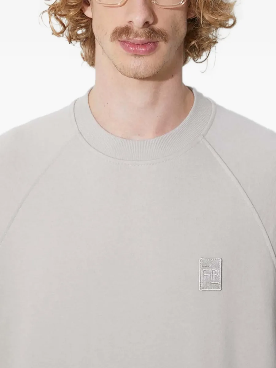 raglan-sleeves sweatshirt 10