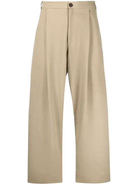 wide-leg high-waisted trousers