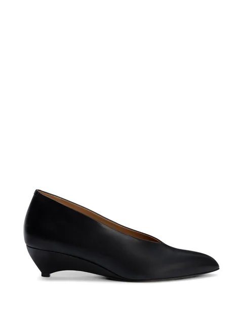 pointed-toe pumps