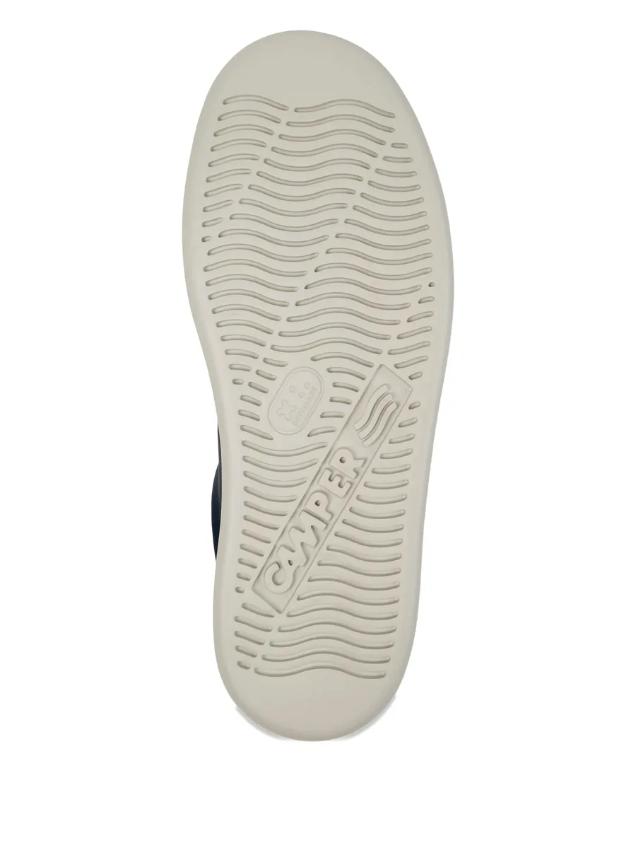 Runner logo leather sneakers 10