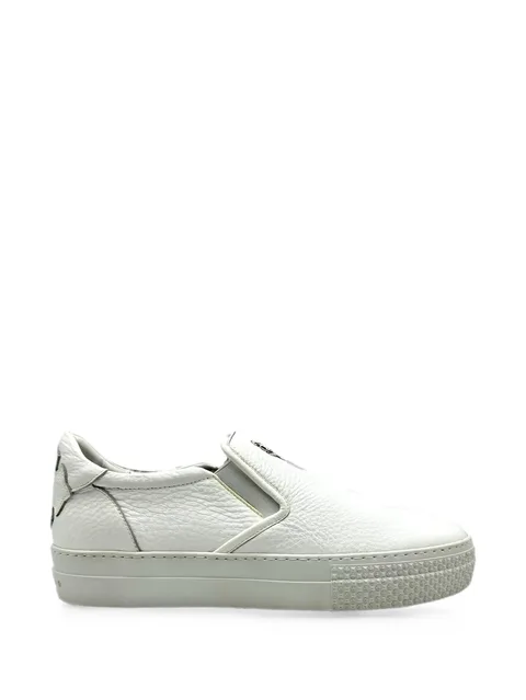 Dagger slip-on sneakers
