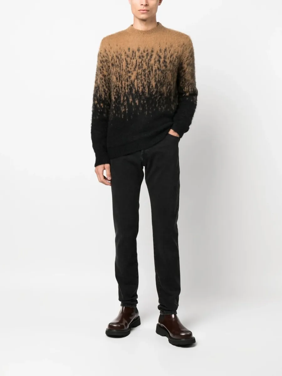 mid-rise straight-leg jeans 4