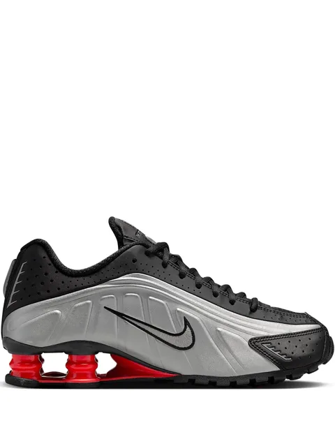 кроссовки Shox R4