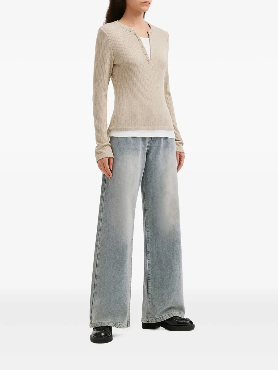 buttoned ribbed top 3