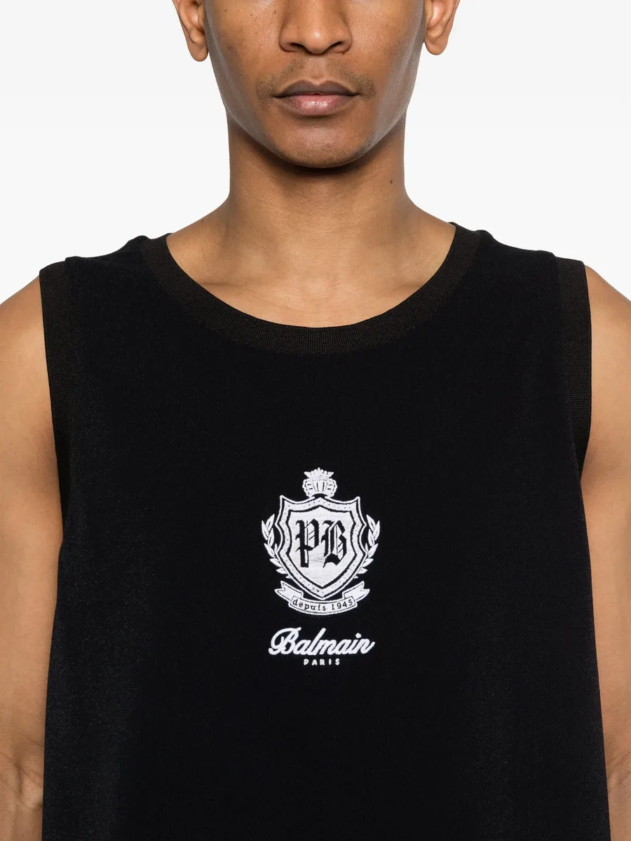 logo-embroidered tank top 10