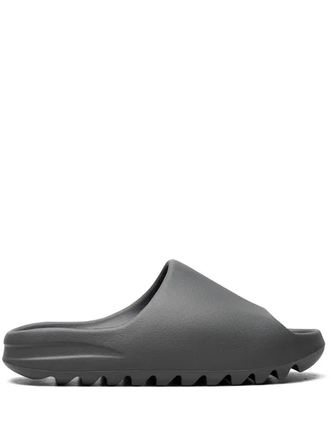 шлепанцы Slate Grey из коллаборации с YEEZY