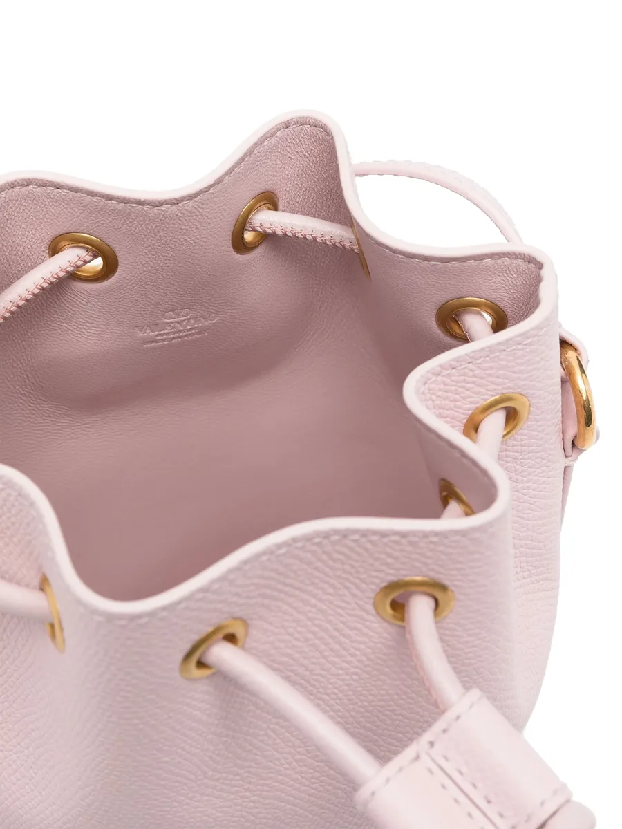 VLogo bucket bag 5
