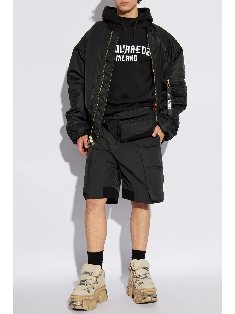 wide-leg cargo shorts 3