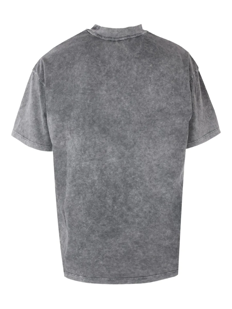 graphic T-shirt 4
